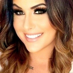 Meet your Posher, Niki